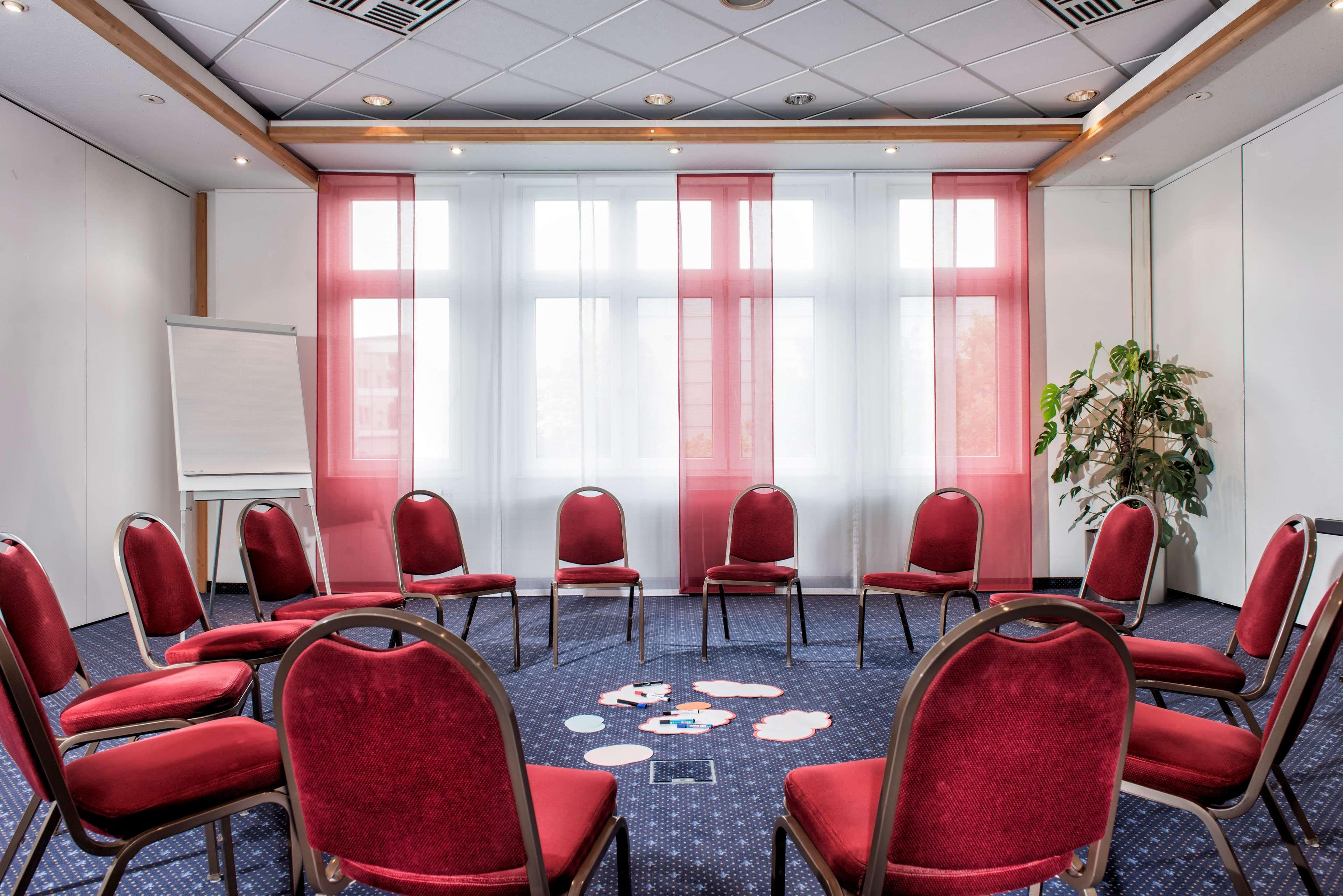 B&B Hotel Rastatt Zakenleven foto