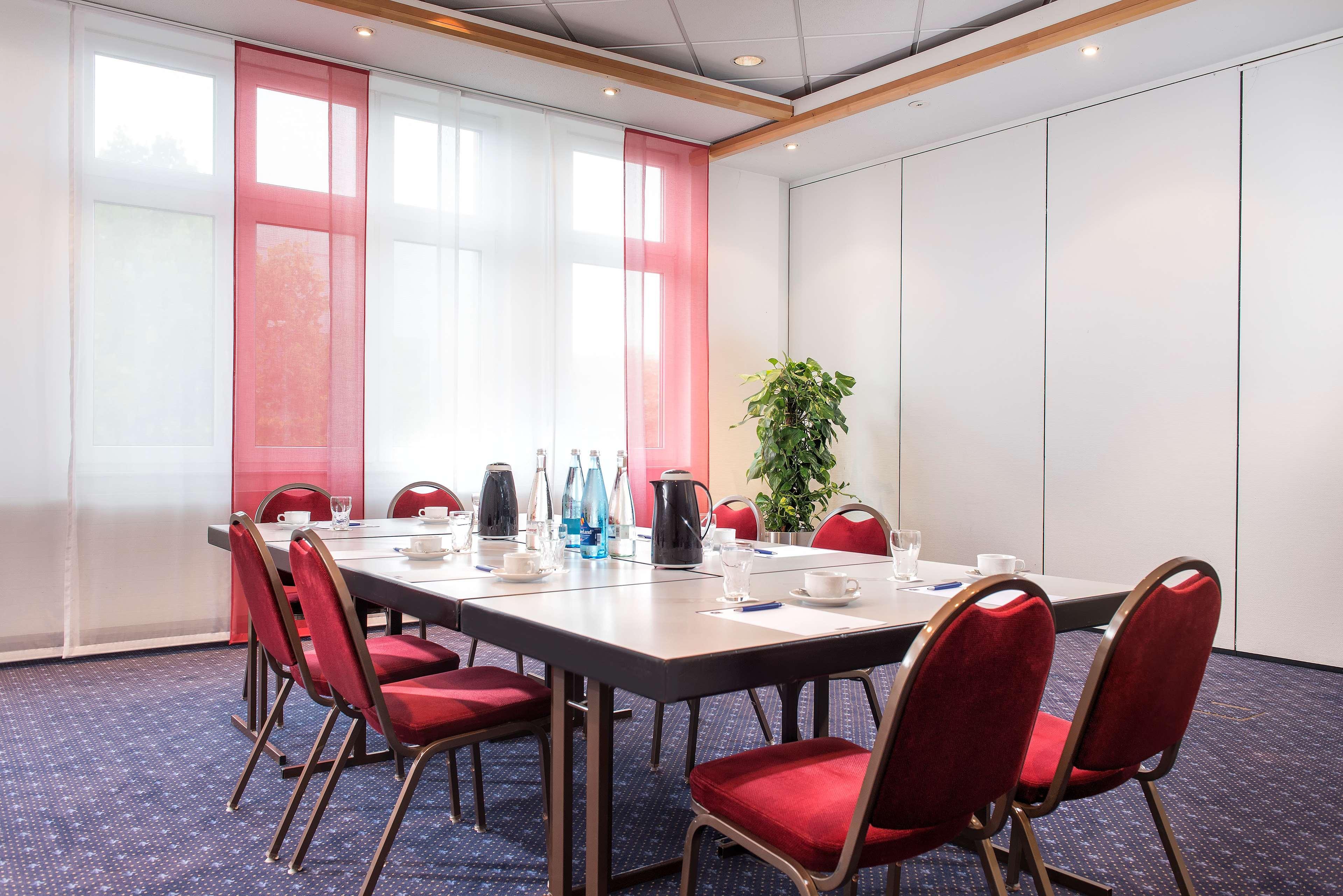 B&B Hotel Rastatt Zakenleven foto