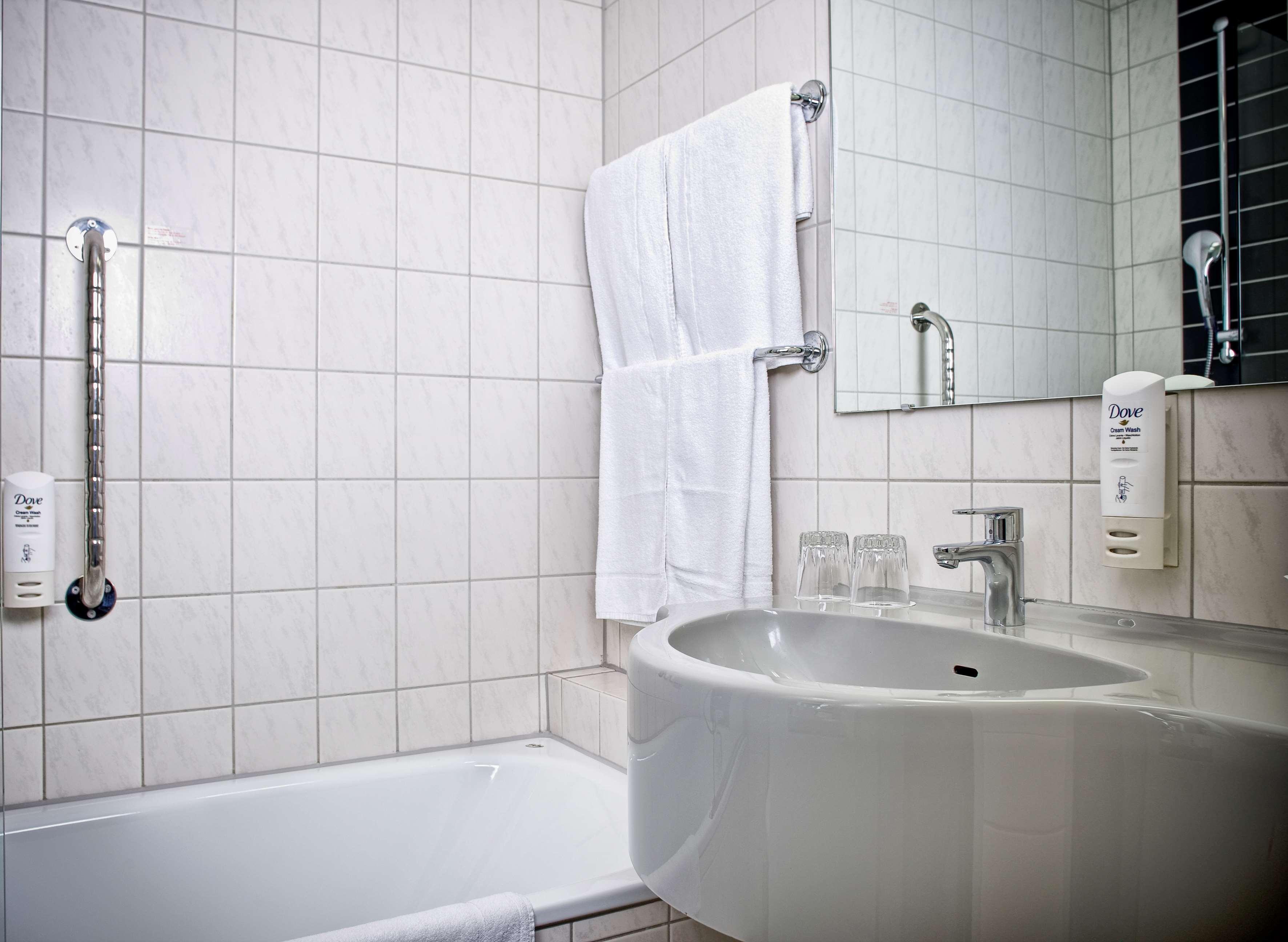 B&B Hotel Rastatt Buitenkant foto